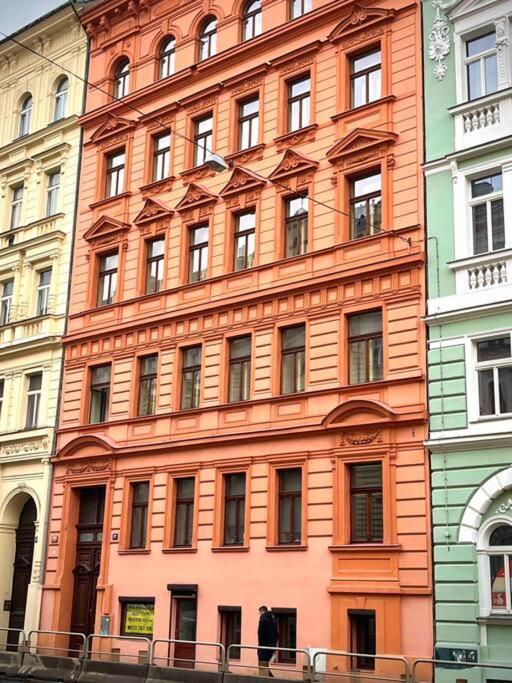 Leger Residence Apartment Prag Exteriör bild